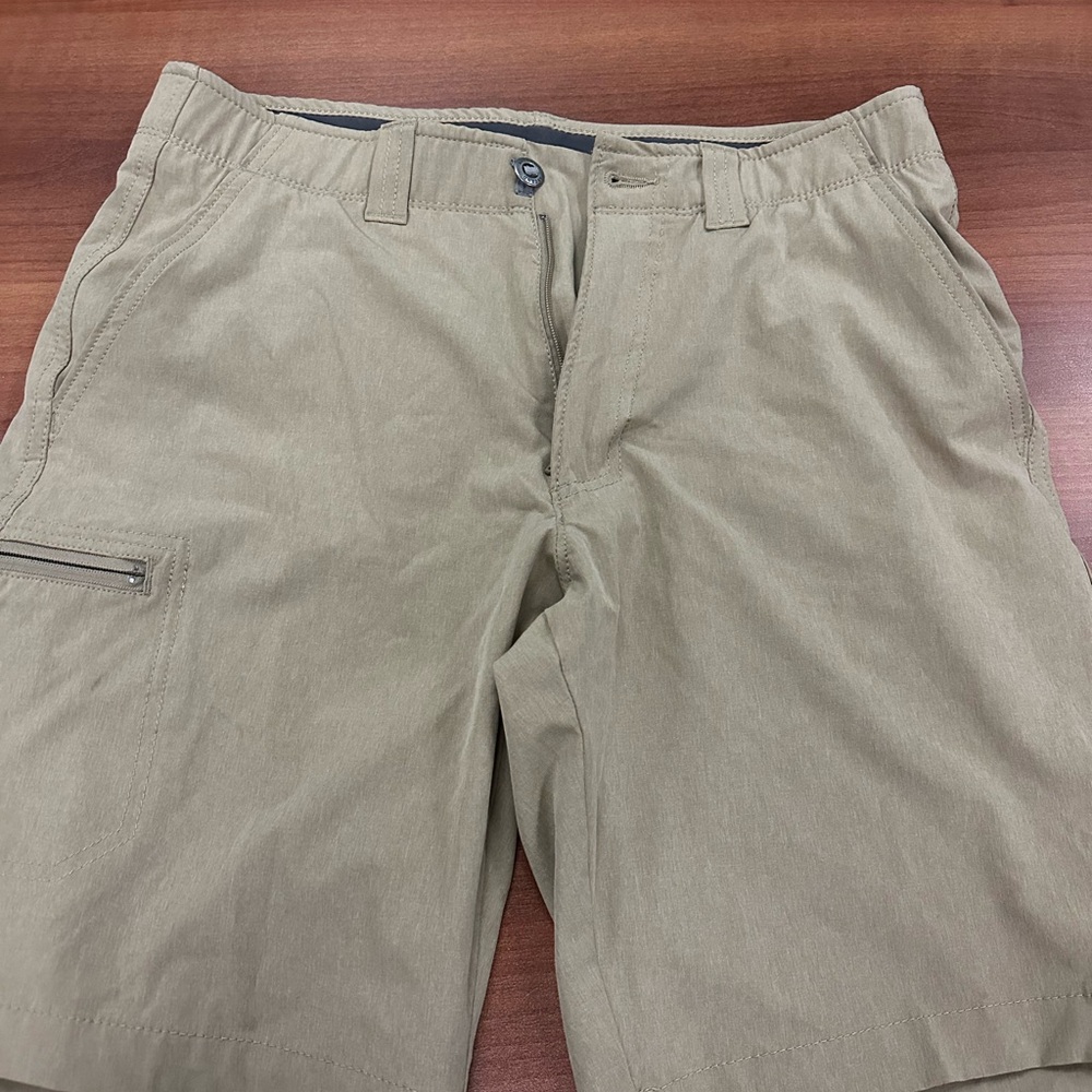 Men's Tan Cargo Shorts